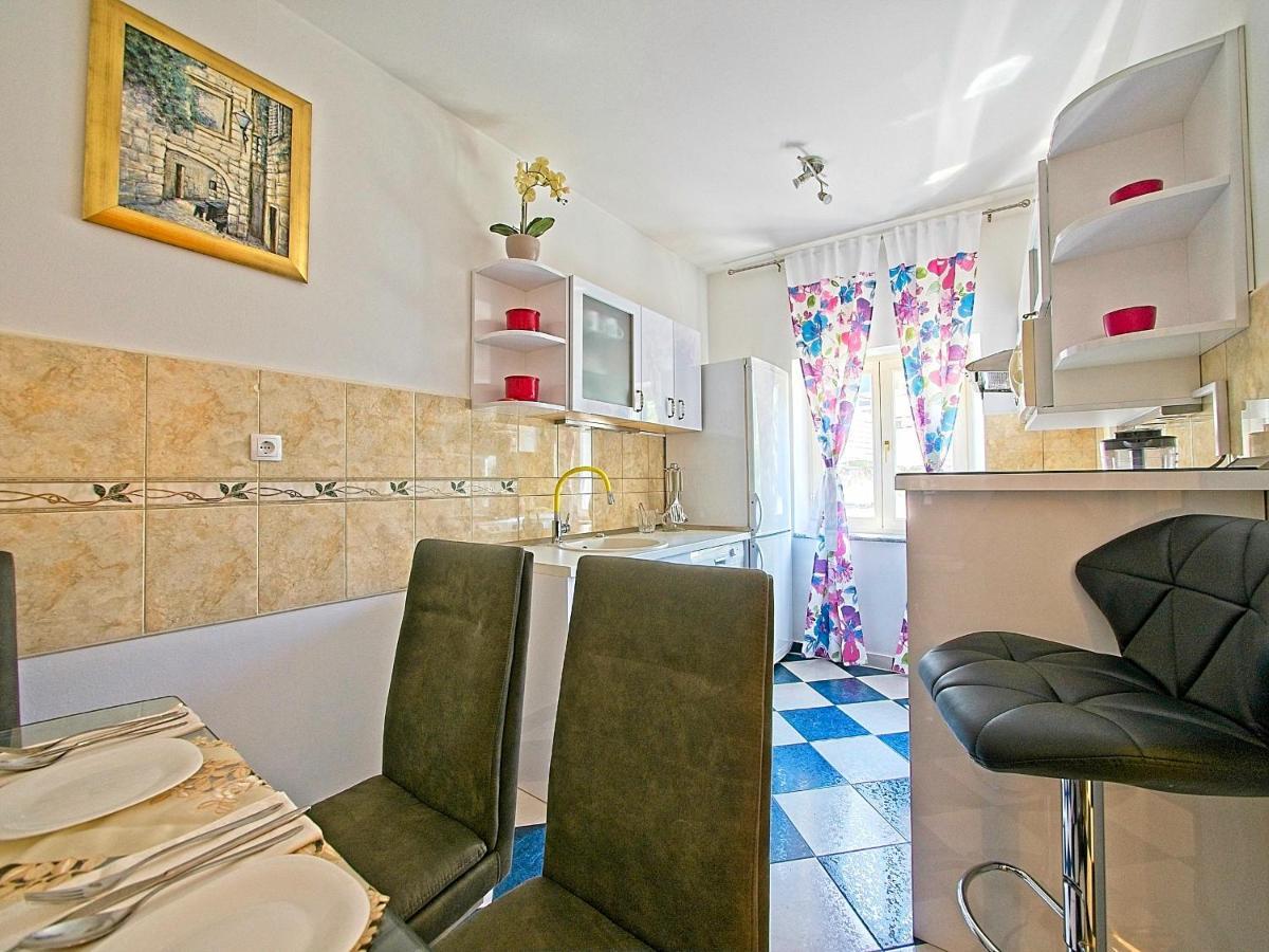 Nina Apartment สปลิท ภายนอก รูปภาพ