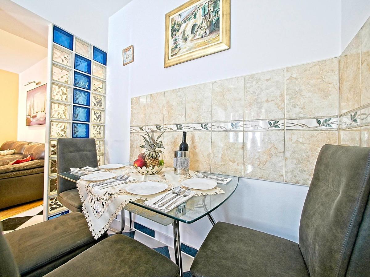 Nina Apartment สปลิท ภายนอก รูปภาพ