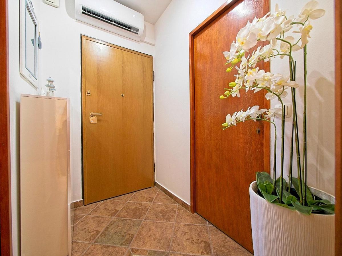 Nina Apartment สปลิท ภายนอก รูปภาพ